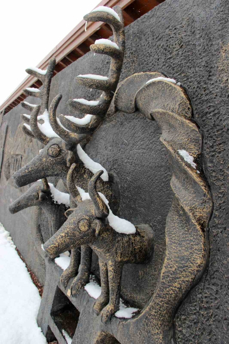 Yeni Yılın İlk Gününde Kar Neşesi: Çocuklar Sokaklara Döküldü