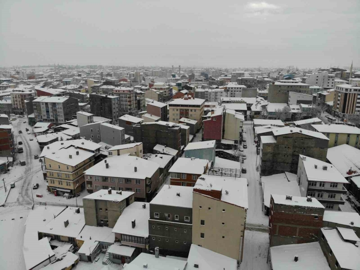 Doğu’nun İncisi Kars, Beyaz Gelinliğini Giydi: Beyaza Bürünen Kent Havadan Görüntülendi