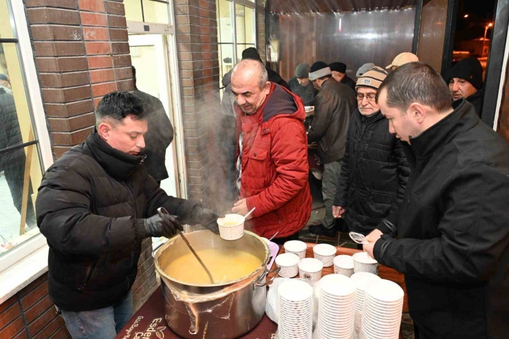 İ̇nönü’de Yılın İlk Sabahında Birlik Ve Beraberlik Buluşması