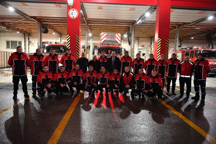 Başkan Büyükkılıç Yeni Yıla Ekiplerle Girdi