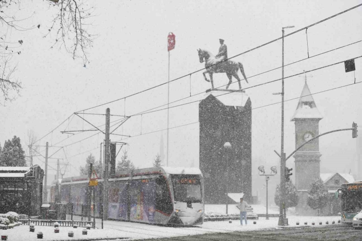 Kayseri’de 137 Mahalle Yolu Kapalı