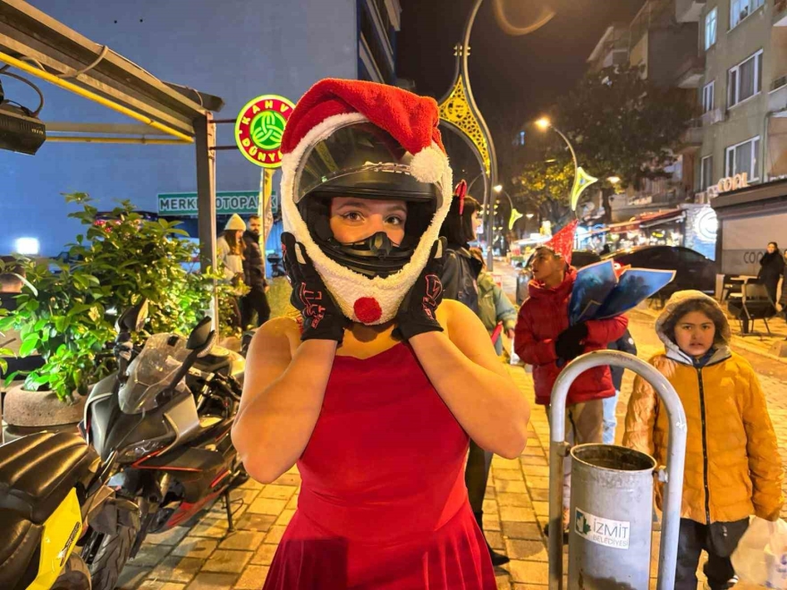 Kocaeli 2026’ya Coşkuyla Girdi: Sokaklar Işıltı Ve Neşeyle Doldu