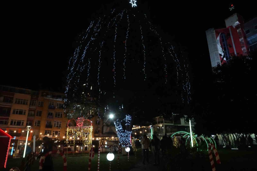 Kocaeli 2026’ya Coşkuyla Girdi: Sokaklar Işıltı Ve Neşeyle Doldu