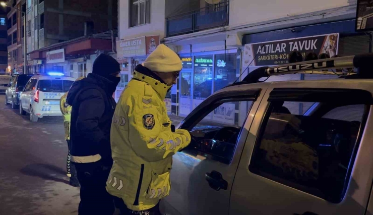 Kulu’da Denetimlerde 990 Kişi Tek Tek Kontrol Edildi