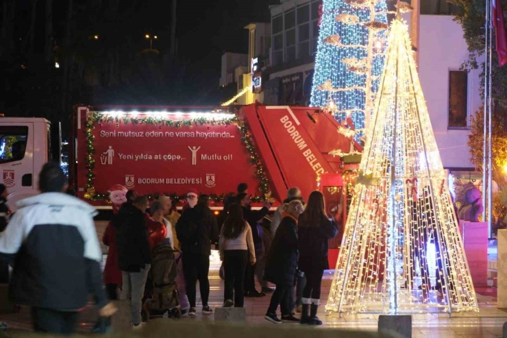 Meydanın Işıltısı Fotoğraf Karelerine Yansıdı
