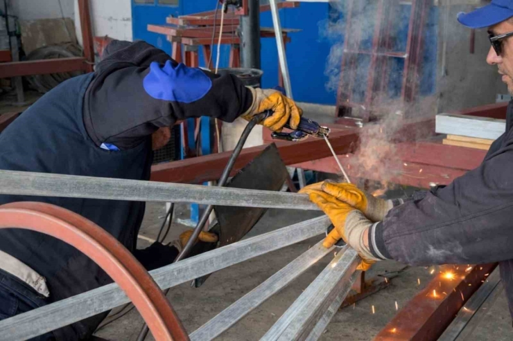 Meydanın Işıltısı Fotoğraf Karelerine Yansıdı