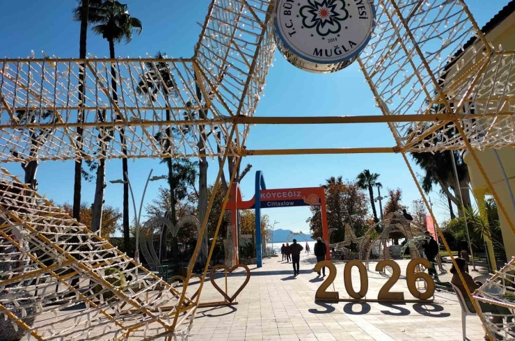 Köyceğiz Yeni Yıla Sakin Ve Güneşli Başladı