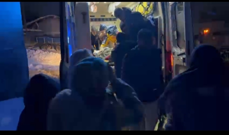 Sancısı Tutan Hamile Kadın İçin Ekipler Seferber Oldu