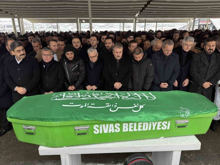 Bbp Sivas İ̇l Başkanı Ahmet Polat, Son Yolculuğuna Uğurlandı