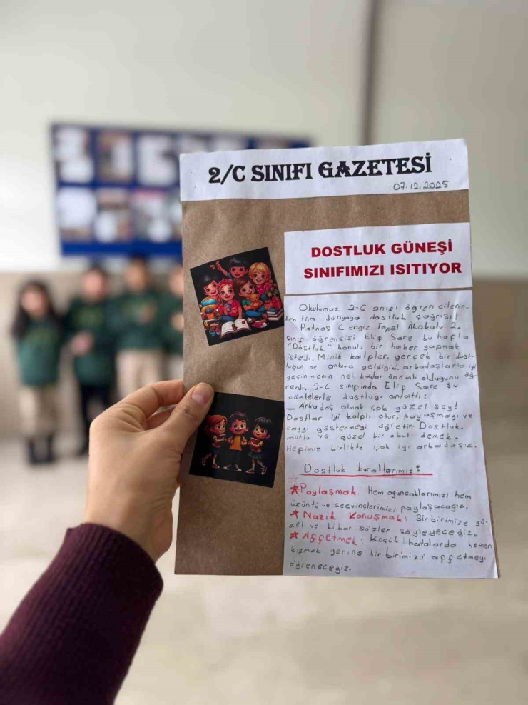 Patnos’ta Minik Gazetecilerden Sınıf Gazetesi