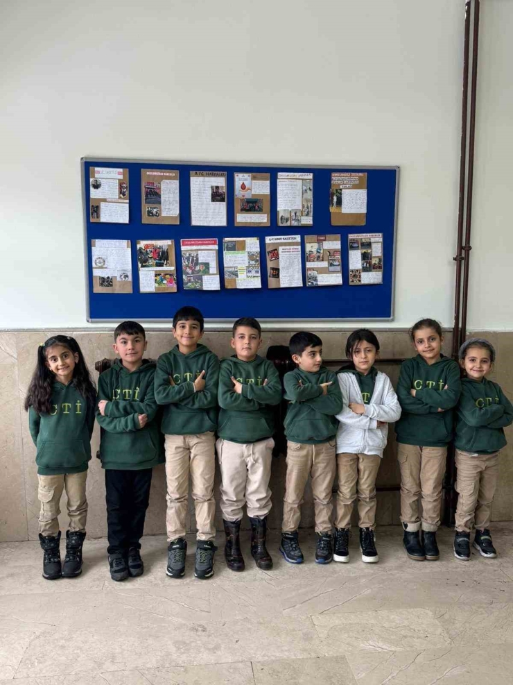 Patnos’ta Minik Gazetecilerden Sınıf Gazetesi