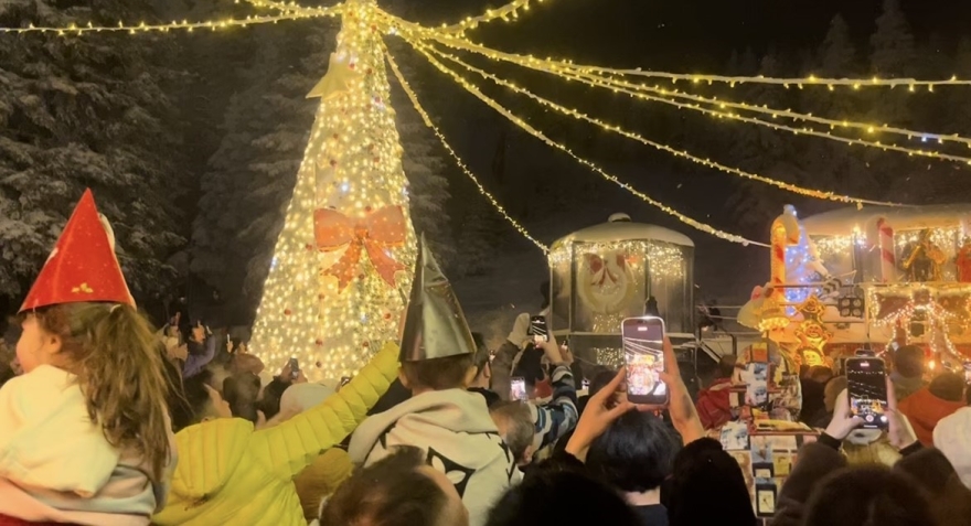 Uludağ’da 2026’ya Coşkulu Merhaba: Gökyüzü Havai Fişeklerle Aydınlandı