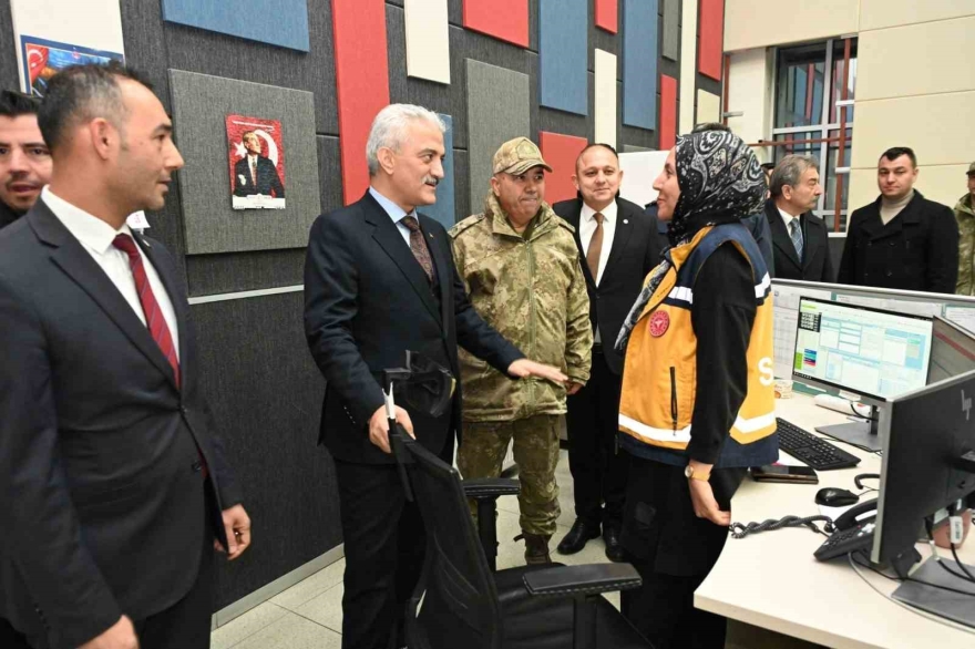 43 İlin Geçiş Güzergahında Sıkı Yılbaşı Denetimi: Tedbirler Üst Seviyede