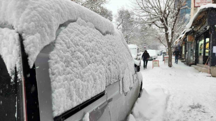 Tunceli’de Yılbaşı Tatilinin Tadını Çocuklar Çıkarıyor