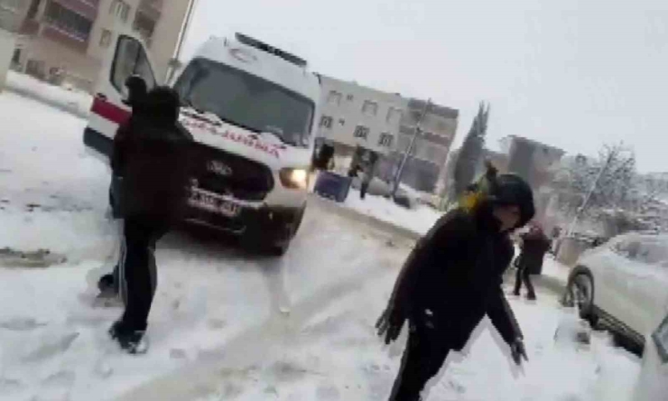 Adıyaman’da Yüzleri Gülümseten Görüntü
