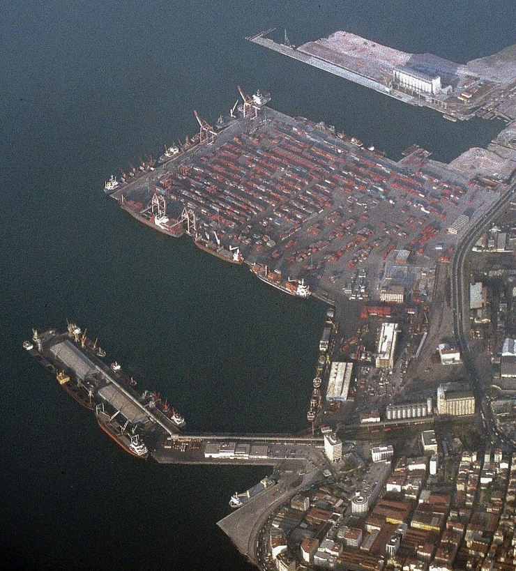 Turizmcilerden, "alsancak Limanı Kruvaziyer Ve Yolcu Taşımacılığına Ayrılsın" Talebi