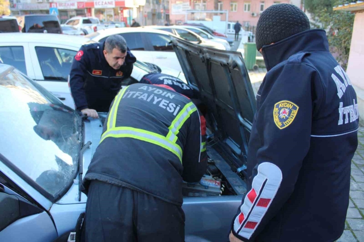 Sürücünün Hızlı Müdahalesi Aracı Yanmaktan Kurtardı