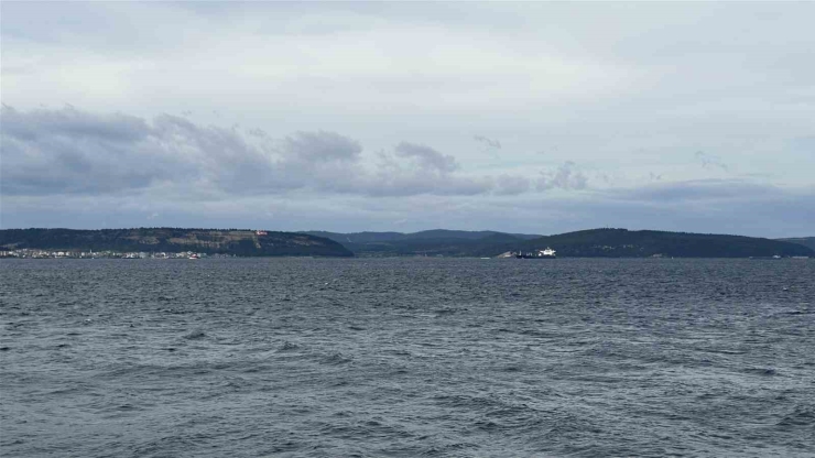 Bozcaada Ve Gökçeada’ya Hafta Sonu Tüm Feribot Seferleri İptal Edildi