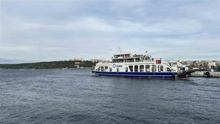 Bozcaada Ve Gökçeada’ya Hafta Sonu Tüm Feribot Seferleri İptal Edildi