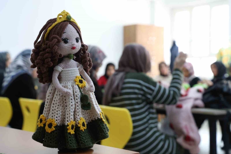 Elazığ’da 1 Yılda 31 Bin Kişiye Kurs Verildi