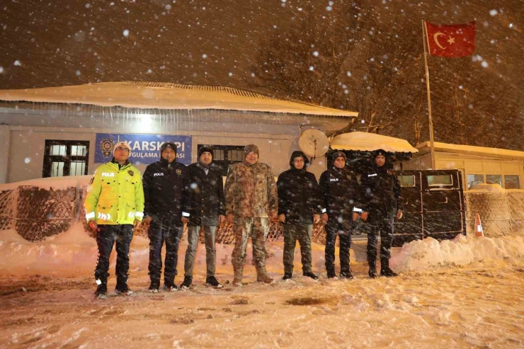 Karaburun’dan Gece Denetimi