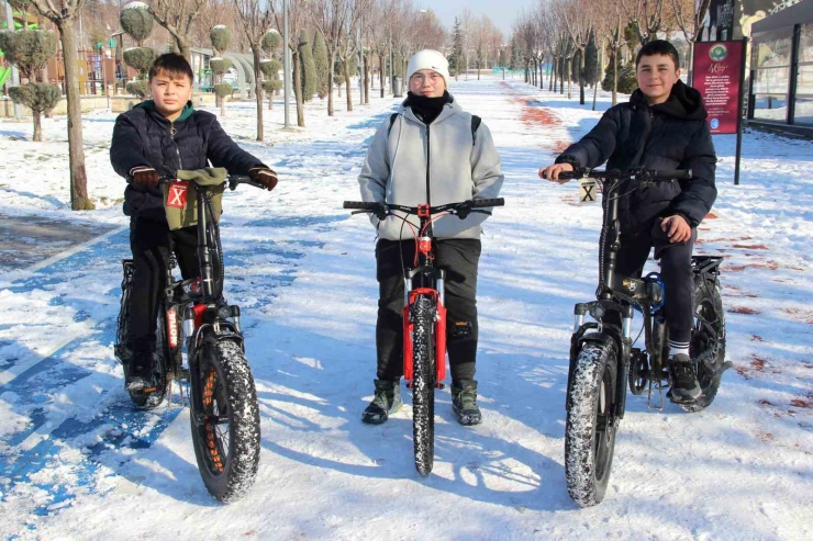 Çorum’da Kar Kartpostallık Görüntüler Oluşturdu