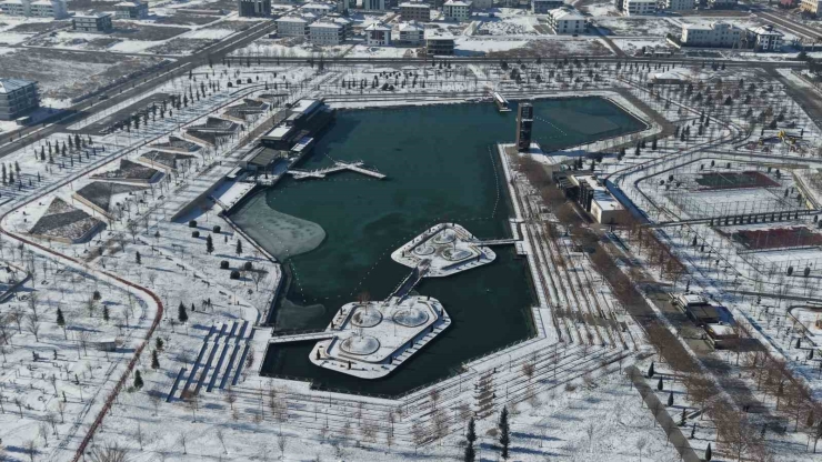 Çorum’da Kar Kartpostallık Görüntüler Oluşturdu