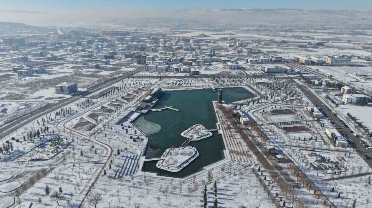 Çorum’da Kar Kartpostallık Görüntüler Oluşturdu