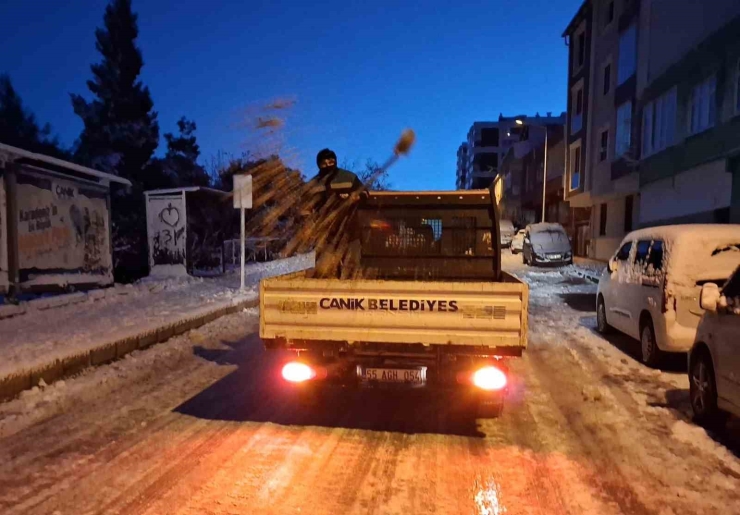 Başkan Sandıkçı: "karla Mücadele Çalışmalarına Aralıksız Devam Ediyoruz"