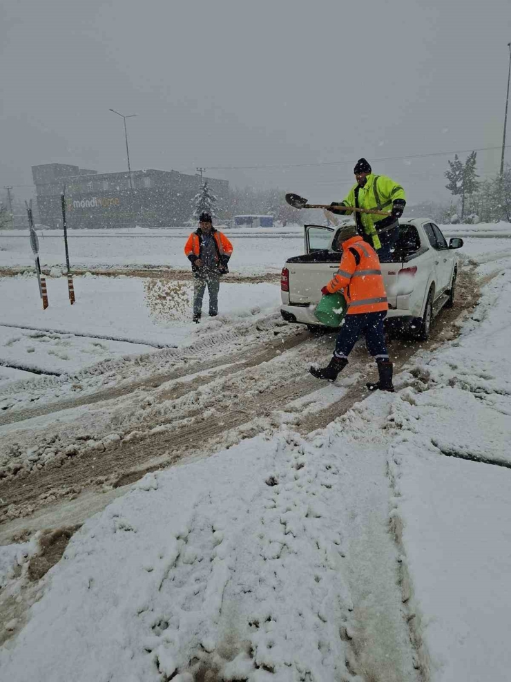 Tcdd’den Demiryollarında Kar Mesaisi