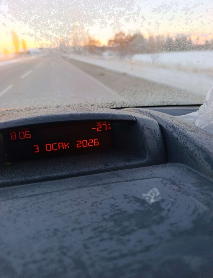 Bayburt’ta Termometreler Eksi 27 Dereceyi Gördü