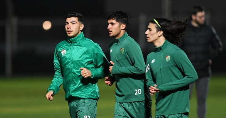 Bursaspor’un Antalya Kampı Başladı