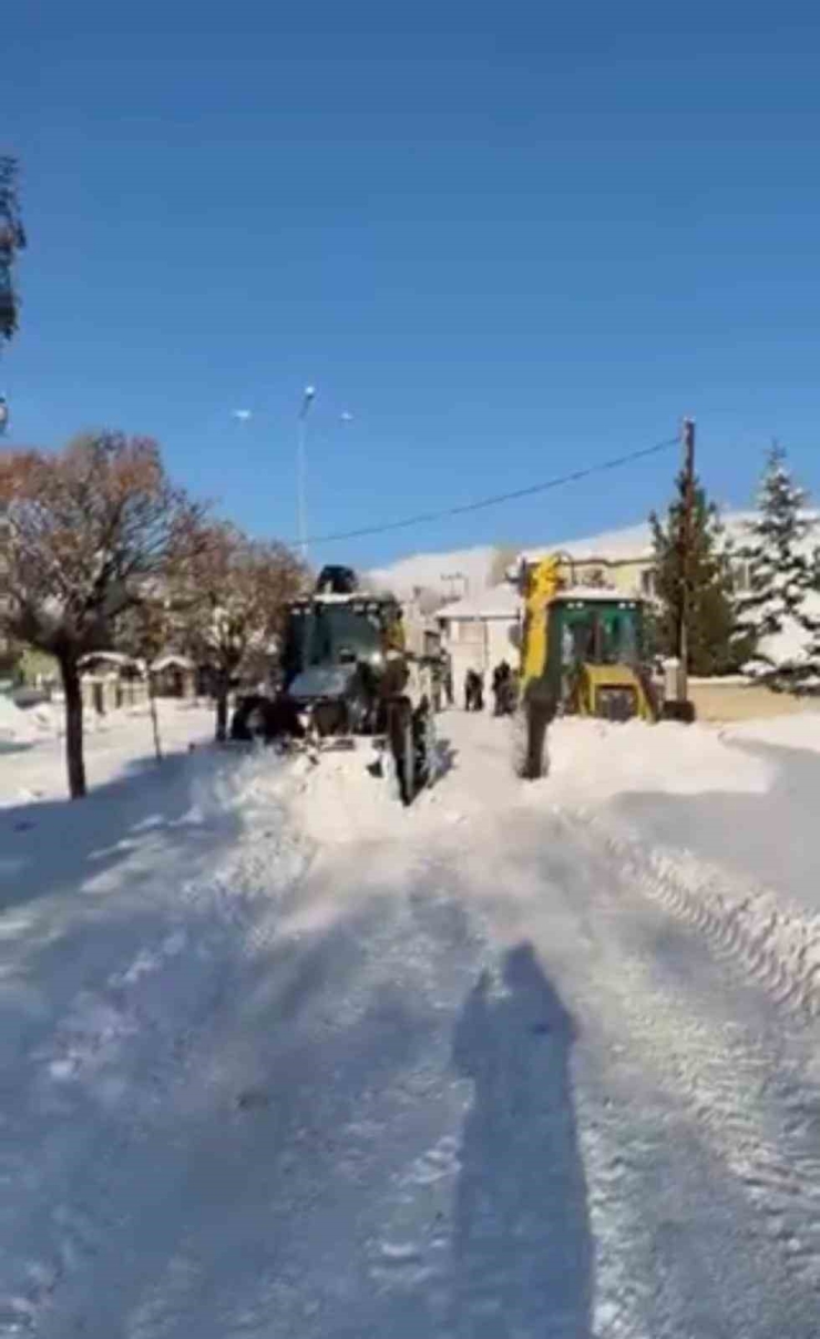 Dedeli Belediyesi Kar Temizleme Çalışmalarını Tamamladı
