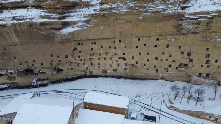 Film Ve Belgesellerin Çekildiği Taşkale Köyü Kar Yağışı Sonrası Kartpostallık Görüntüler Oluşturdu