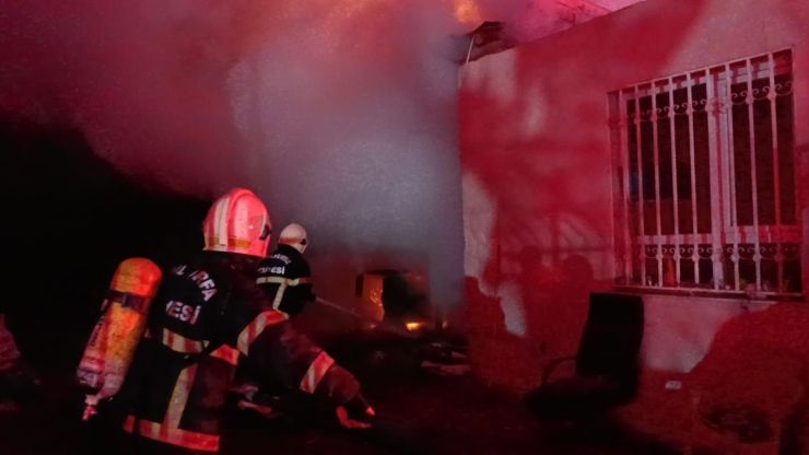 Şanlıurfa’da Oduncular Pazarında Yangın