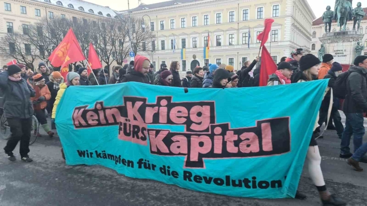 Abd’nin Venezuela’ya Müdahalesi Almanya’da Protesto Edildi