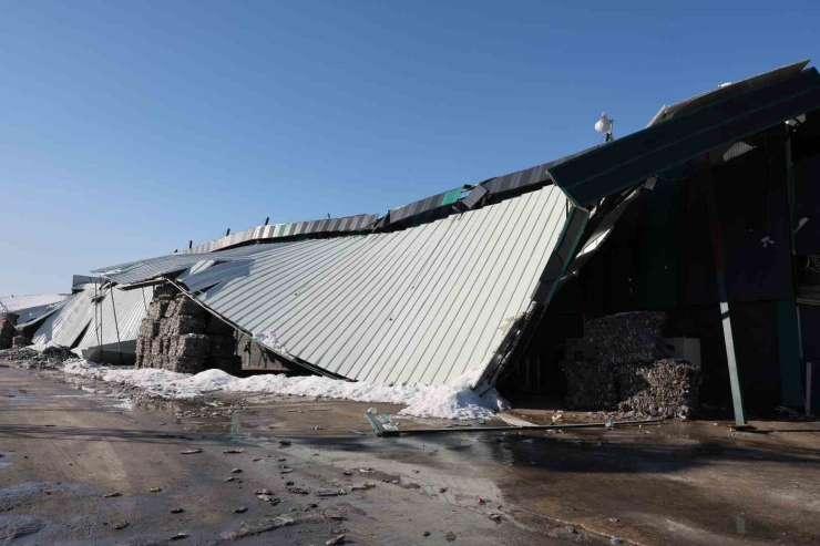 Başkan Gülpınar, Hasar Gören İşyerlerini Yerinde İnceledi