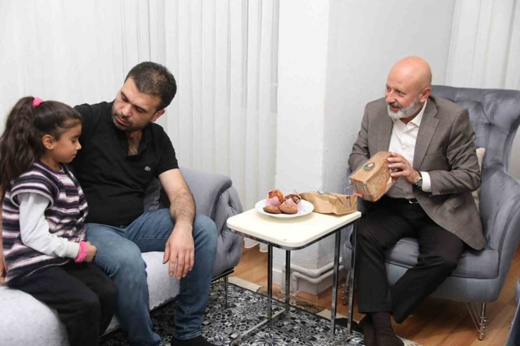 Başkan Çolakbayrakdar: Türkiye’de İlklere İmza Atan Çalışmalarla Model Oluyoruz"