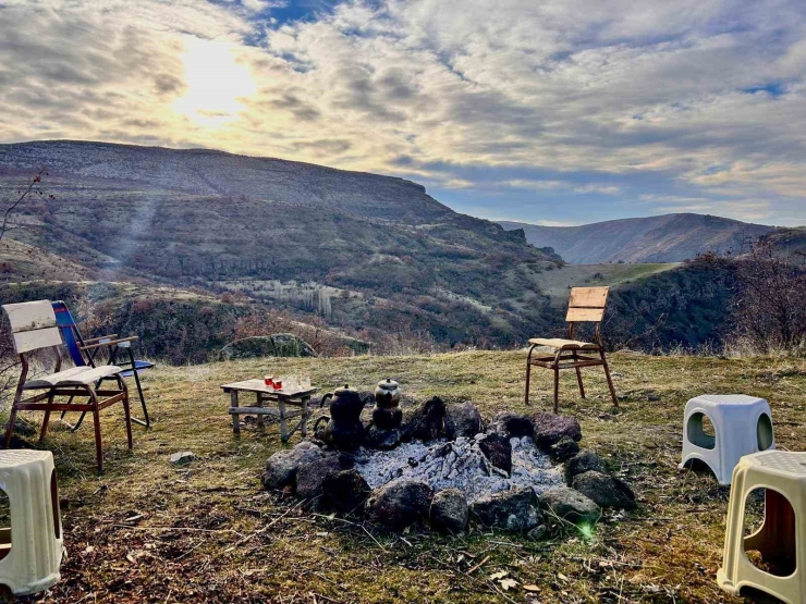 Ankara Semalarında Gizemli Cisim: İ̇ki Arkadaş O Anları Kaydetti