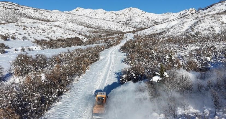 Tunceli’de Tüm Köy Yolları Ulaşıma Açıldı