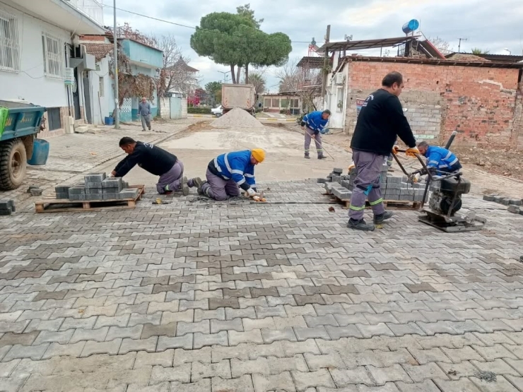 Germencik’te Sabahın İlk Işıklarıyla Ekipler Sahaya İndi