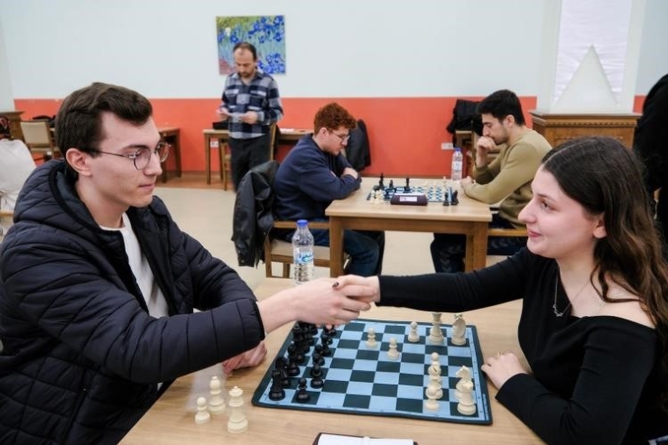 Bşeü’de Satranç Etkinliği Gerçekleştirildi