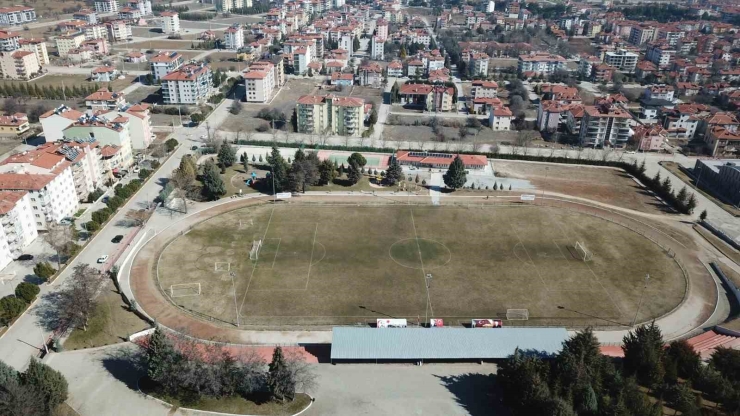 Acıpayam’daki Futbolsa Sahası Fıfa Standartlarına Getirildi