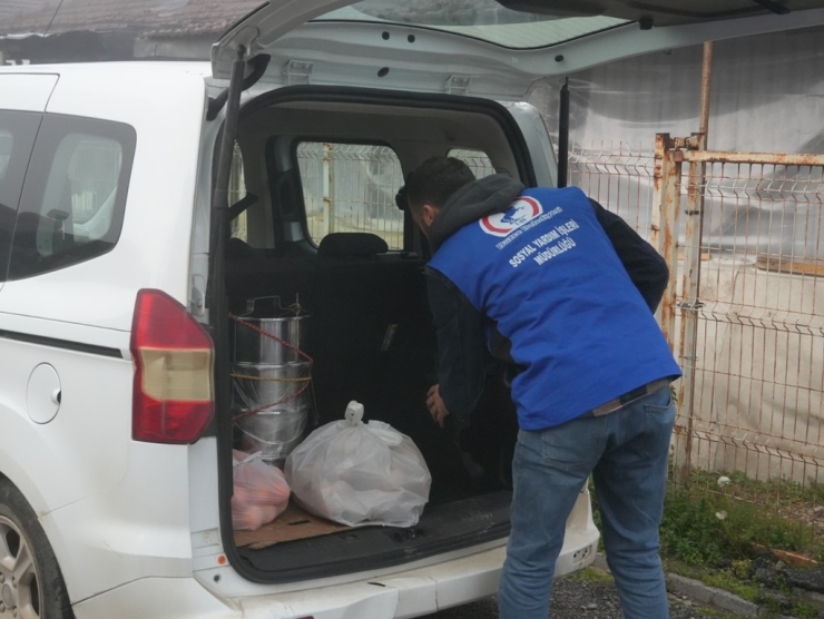 Düzce Belediyesi İhtiyaç Sahiplerinin Yanında Oldu