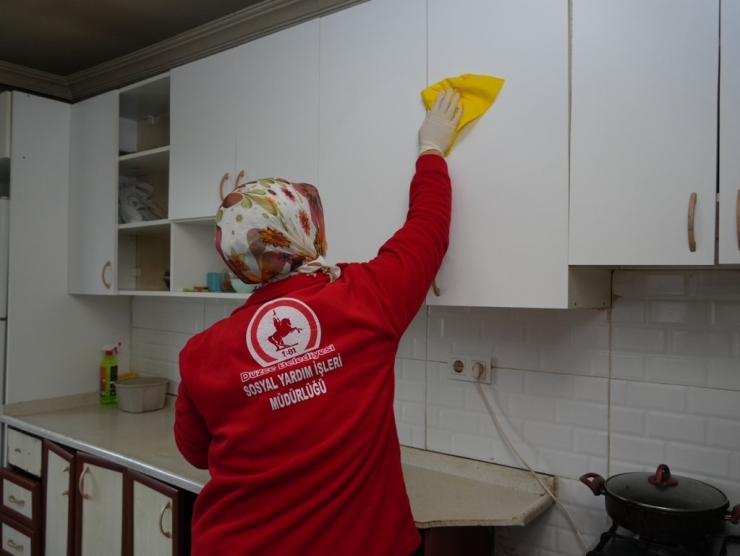 Düzce Belediyesi İhtiyaç Sahiplerinin Yanında Oldu