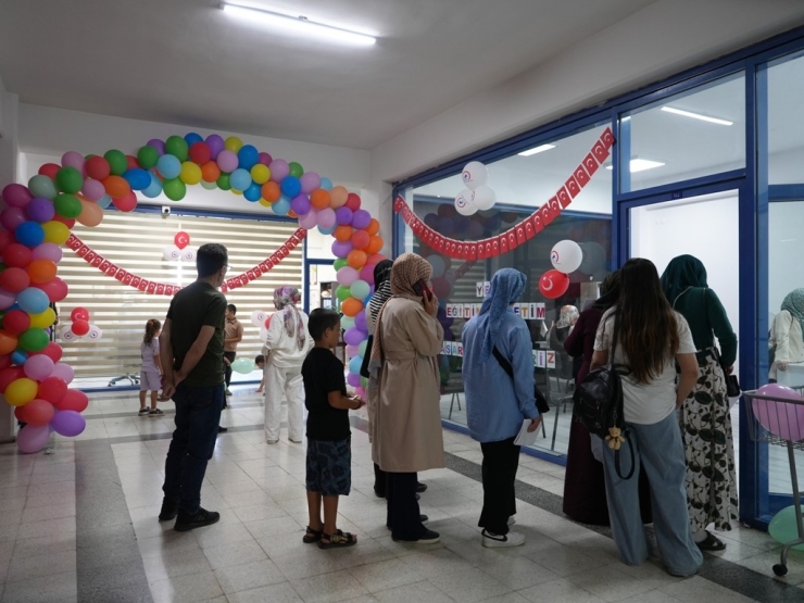 Düzce Belediyesi İhtiyaç Sahiplerinin Yanında Oldu