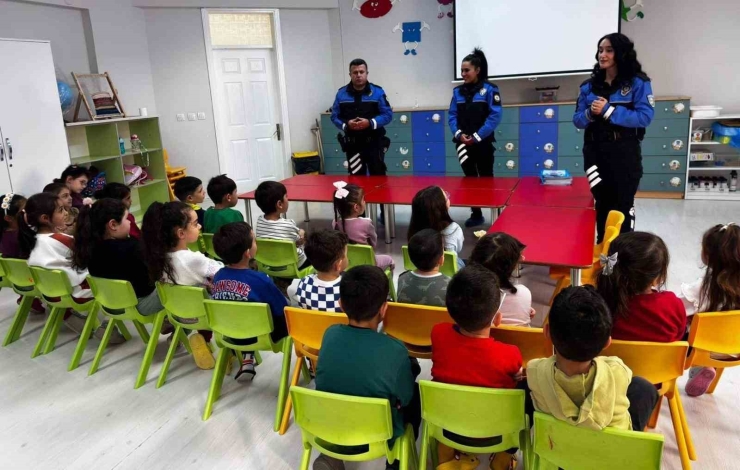 Erzincan’da 555 Öğrenciye Güvenlik Ve Trafik Eğitimi Verildi