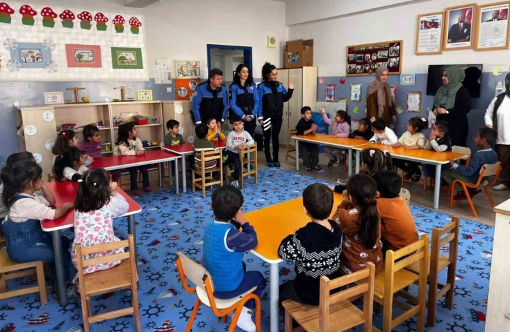 Erzincan’da 555 Öğrenciye Güvenlik Ve Trafik Eğitimi Verildi