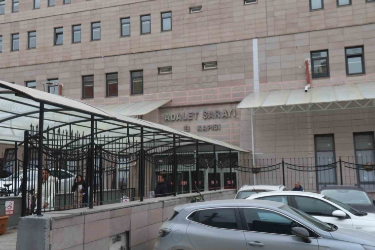 Yarış Uğruna 3 Kişinin Ölümüne Sebep Olan Sürücü Adliyeye Sevk Edildi