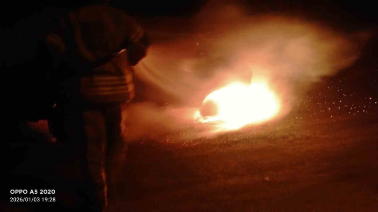 Gönen’de Araç Yangınına Müdahale Edildi